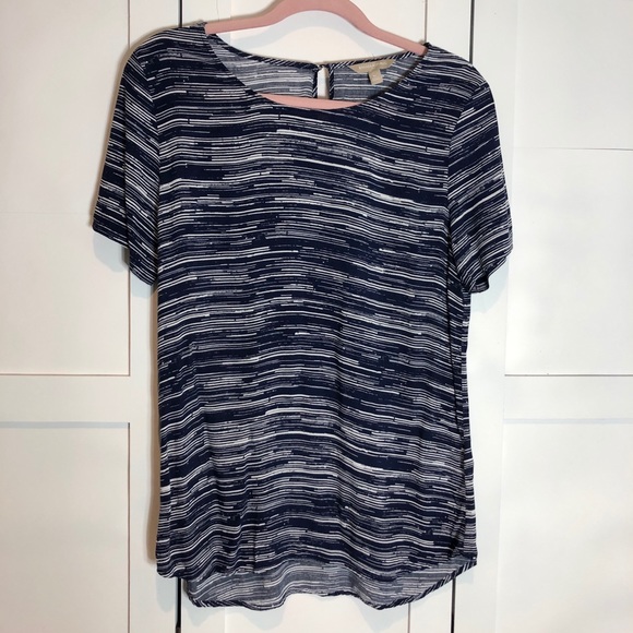 Banana Republic Tops - Banana Republic blouse - size M
